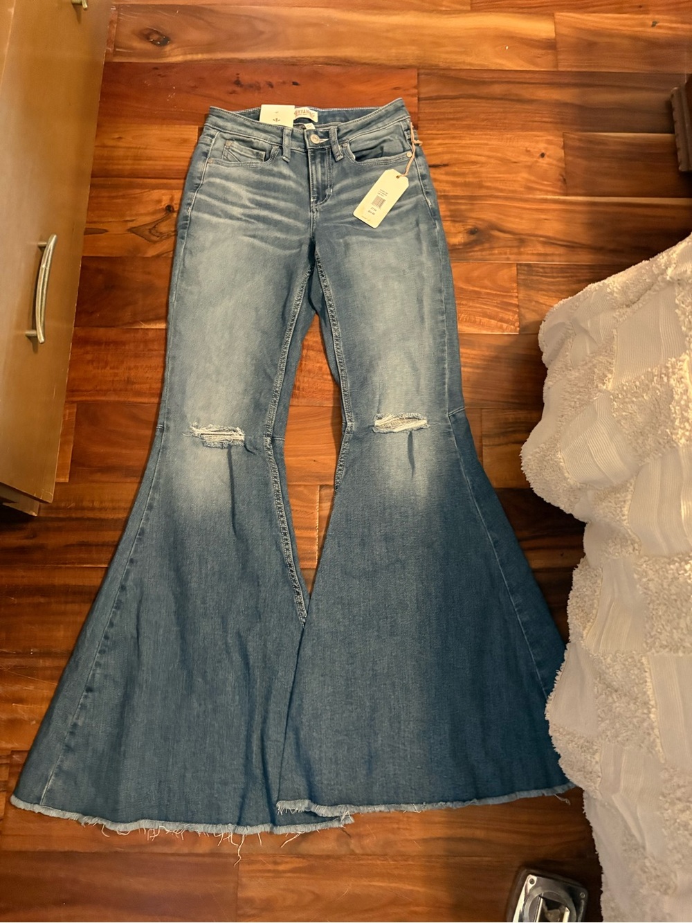 NWT Shyanne Super Flare Jeans 27x34 Light Blue Distressed Bell Bottom (1224)